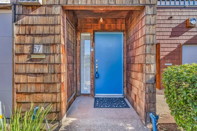 $4,495 | 57 Sereno Circle, Oakland, CA 94619