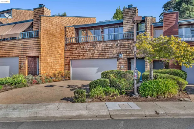 $4,495 | 57 Sereno Circle, Oakland, CA 94619