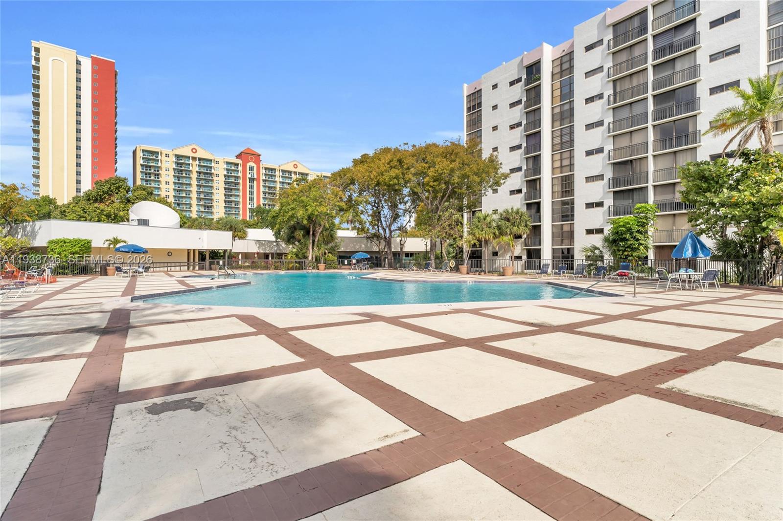 16919 North Bay Road, Unit 118 Sunny Isles Beach, FL 33160 - Photo 14 of 20 a view of a tall building