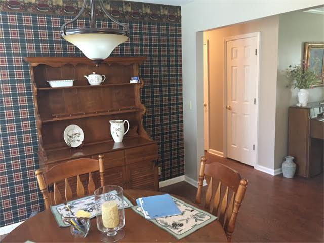 5337 Blackman Road Murfreesboro, TN 37129 - Photo 15 of 19 Kitchen Table