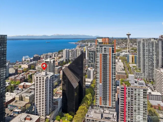 a picture of city view