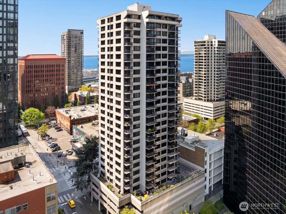2100 3rd Avenue, Unit 2505 Seattle, WA 98121 - Photo 37 of 40 a city view with tall buildings