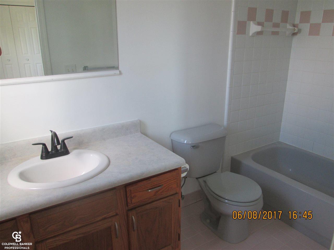 15500 Hunt Road Allenton, MI 48002 - Photo 25 of 33 31322148-24.JPG