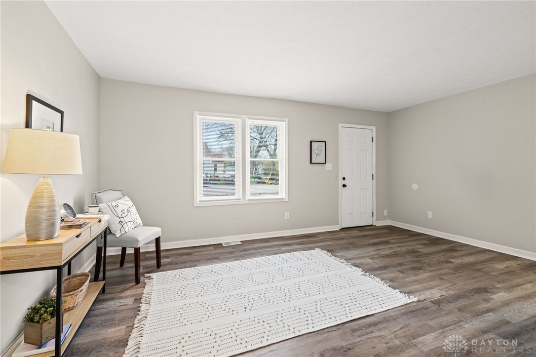 352 Queen Road Medway, OH 45341 - Photo 5 of 24 Gallery Image 5