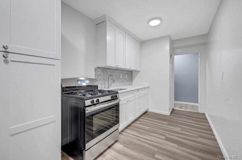 609 Palmer Road, Unit 3M Yonkers, NY 10701 - Photo 16 of 18 Opposite view of the kitchen entrance