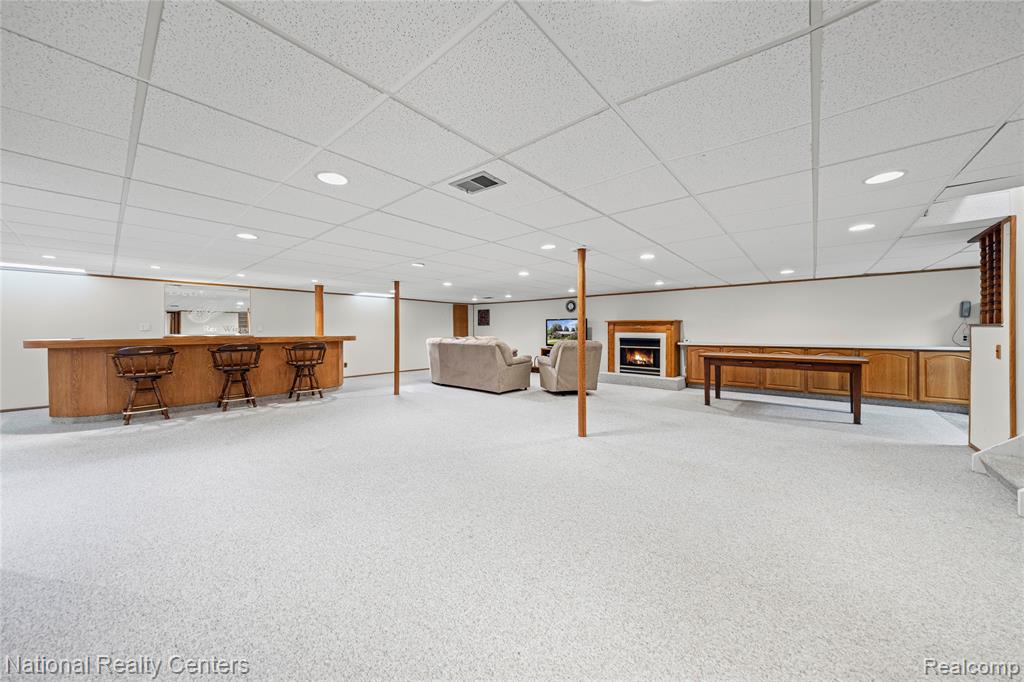 26131 Pleasant Valley Road Farmington Hills, MI 48331 - Photo 38 of 61