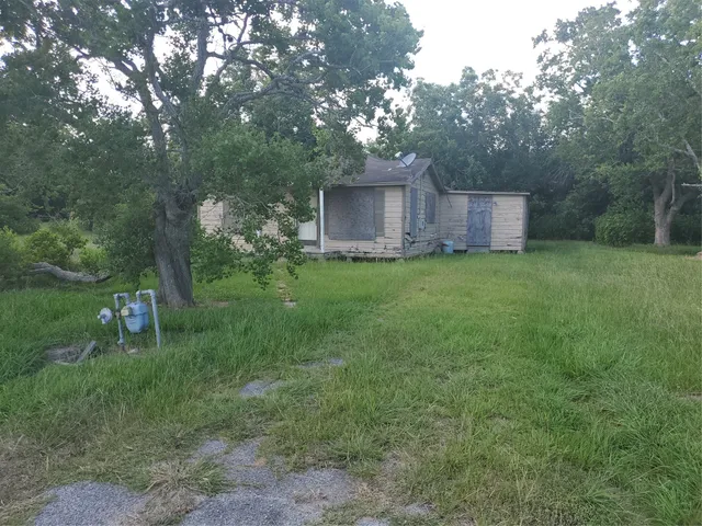$95,000 | 913 Whitson Street, Bay City, TX 77414