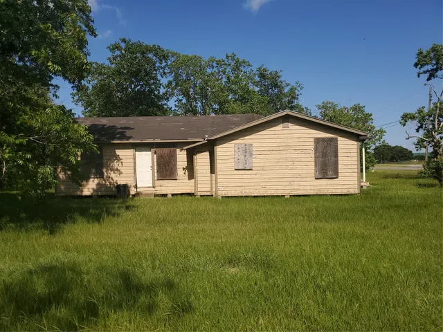$95,000 | 913 Whitson Street, Bay City, TX 77414