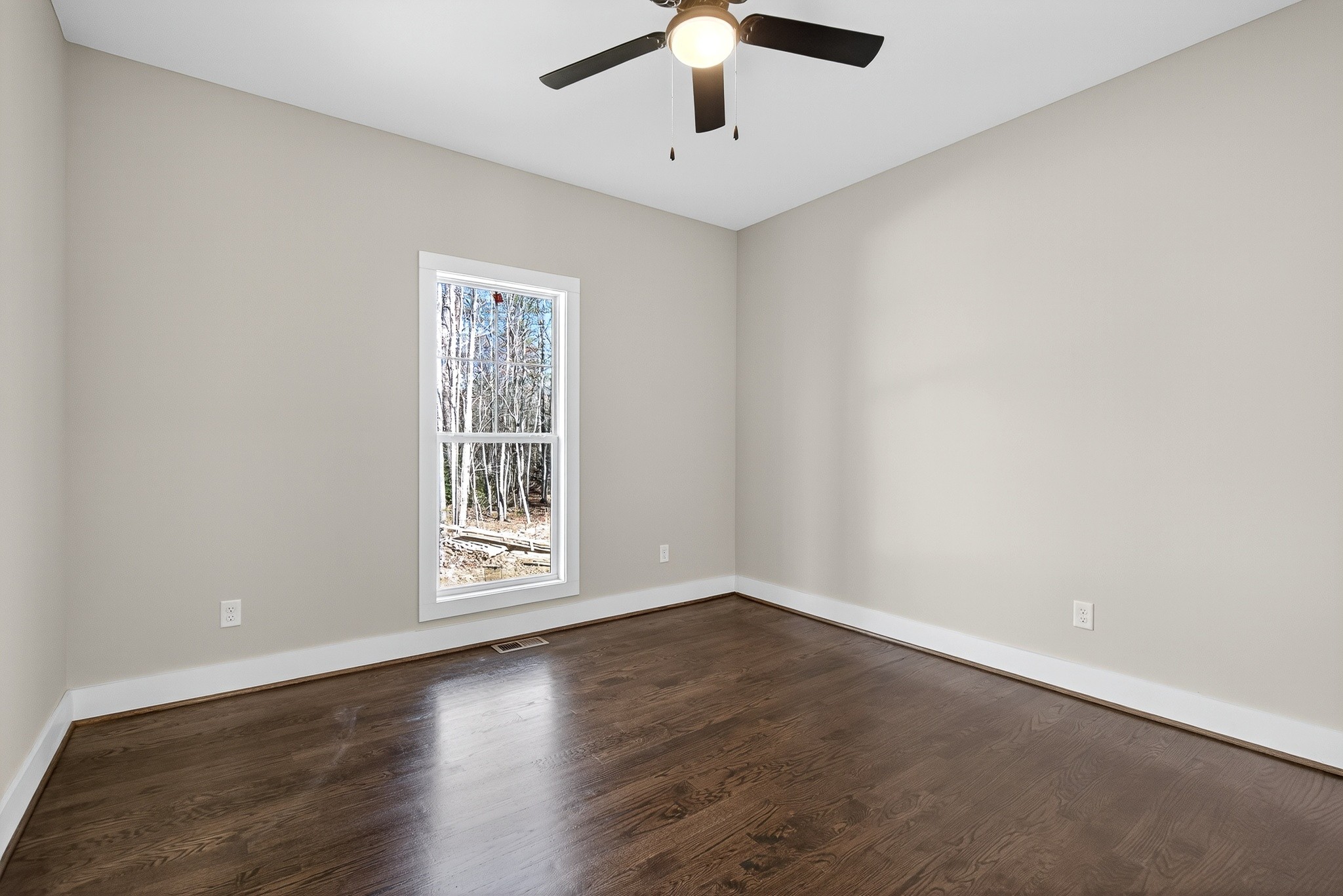 2 Browder Point Monterey, TN 38574 - Photo 39 of 51 a view of an empty room with wooden floor and a window