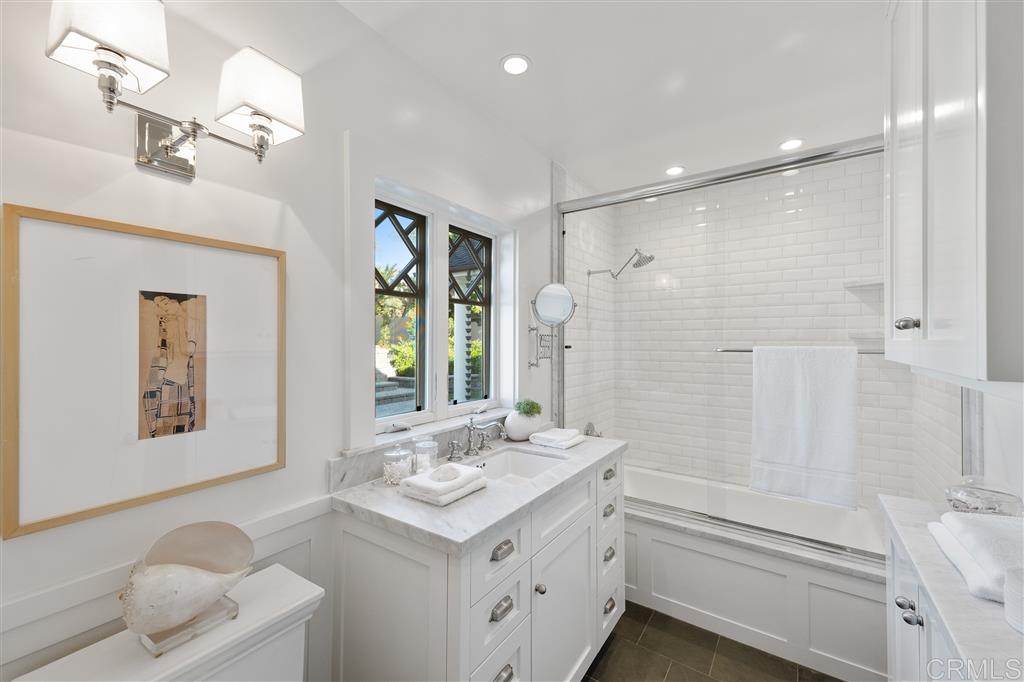 1448 Neptune Avenue Encinitas, CA 92024 - Photo 12 of 25