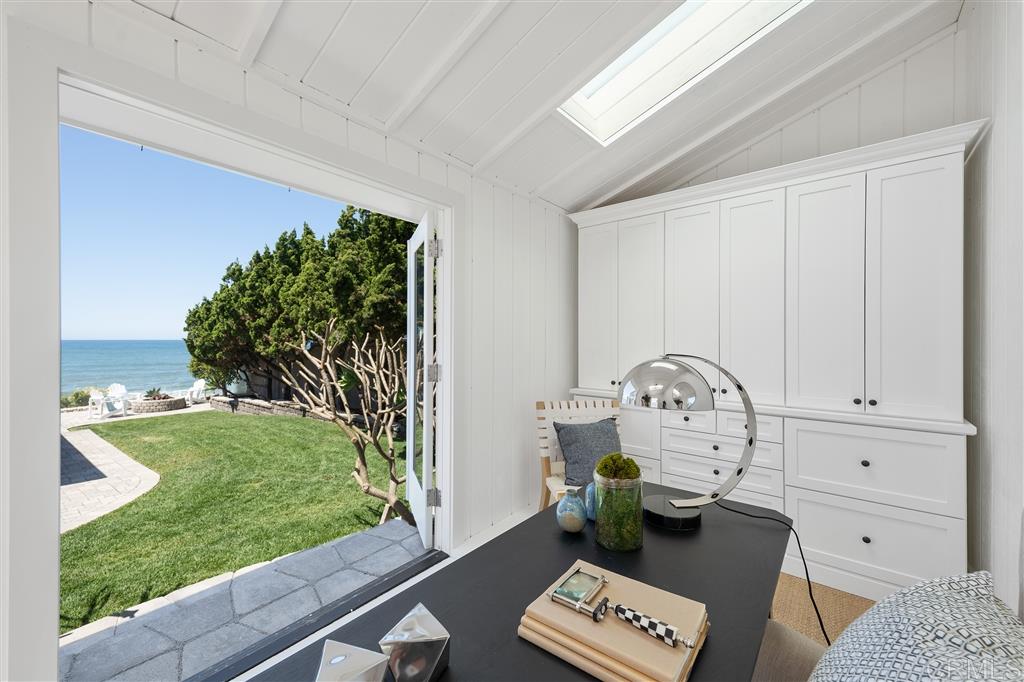 1448 Neptune Avenue Encinitas, CA 92024 - Photo 20 of 25