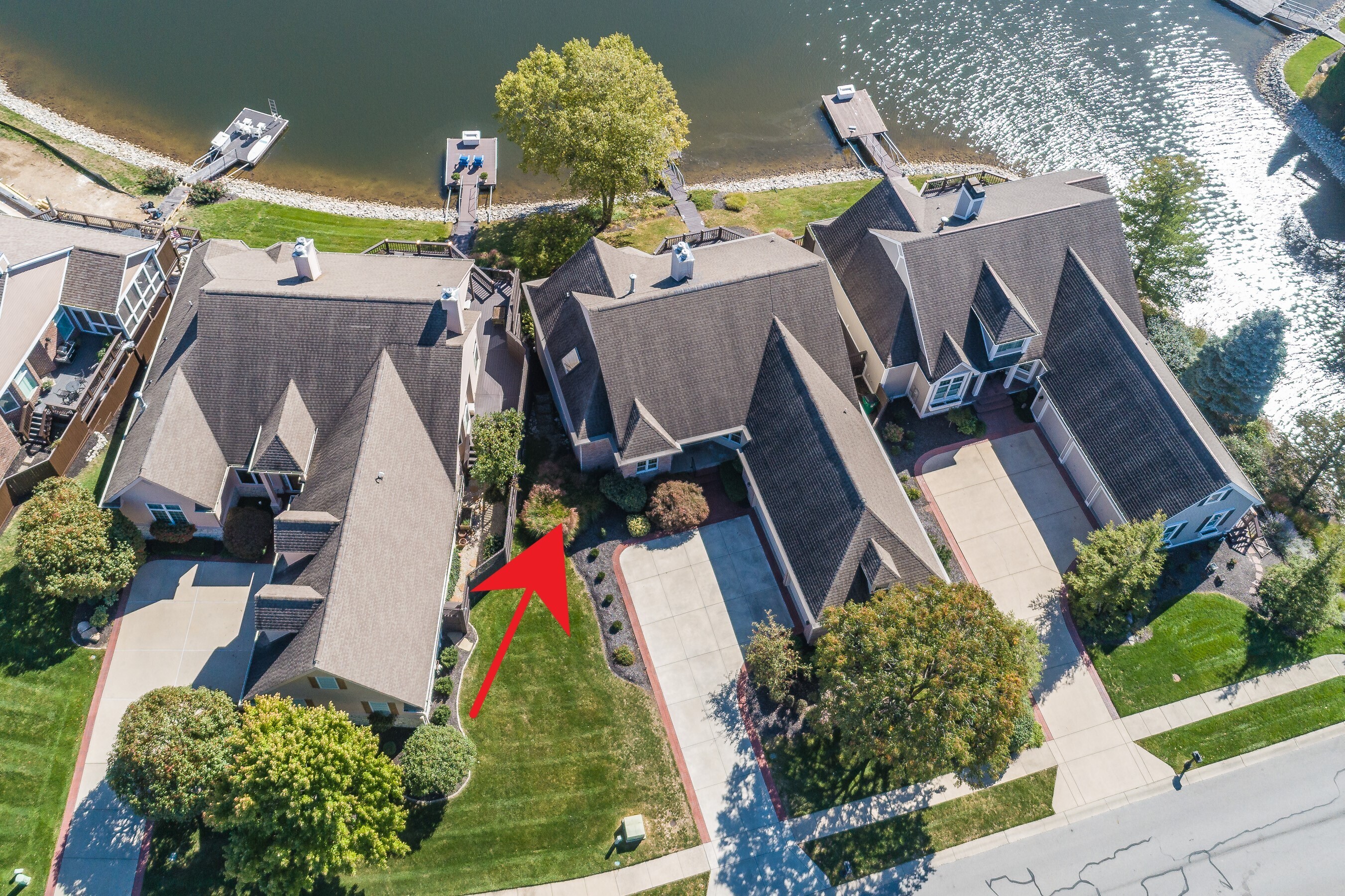 11089 Peppermill Lane Fishers, IN 46037 - Photo 3 of 34