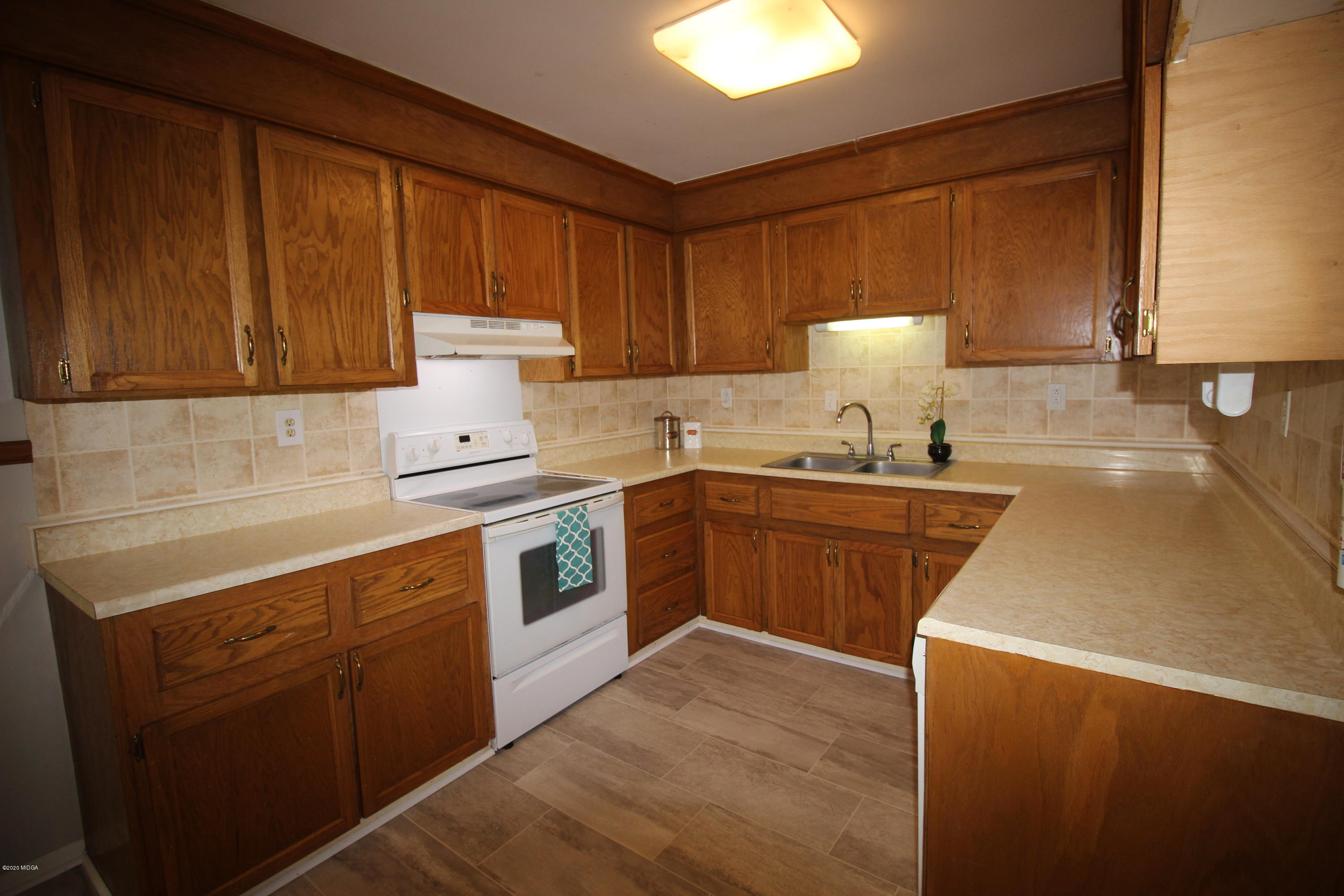 109 Weaver Road Warner Robins, GA 31093 - Photo 7 of 16 IMG_6629