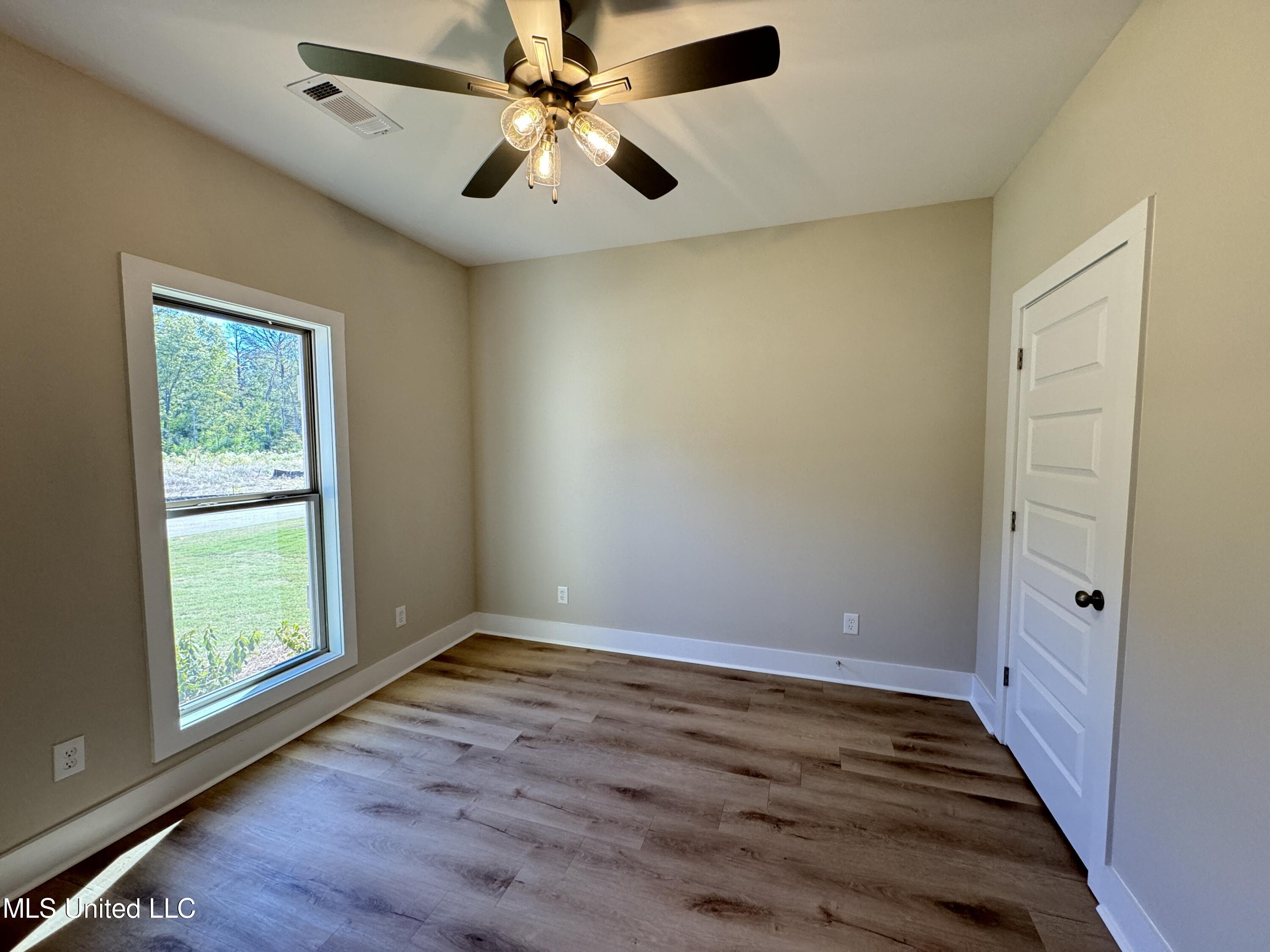 752 Magnolia Point Circle Pearl, MS 39208 - Photo 22 of 29 Photo Oct 16 2024, 11 45 32 AM