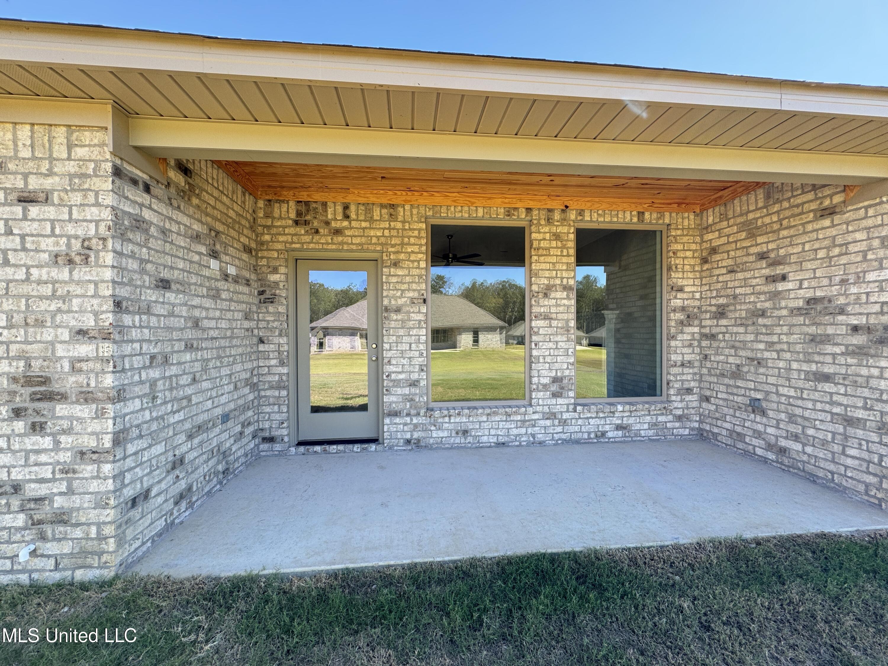 752 Magnolia Point Circle Pearl, MS 39208 - Photo 29 of 29 Photo Oct 16 2024, 11 47 14 AM