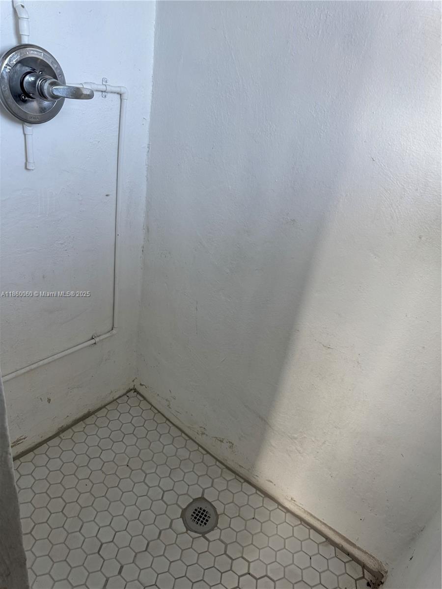 354 Rardin Avenue, Unit 12 Pahokee, FL 33476 - Photo 6 of 11 a view of a small space