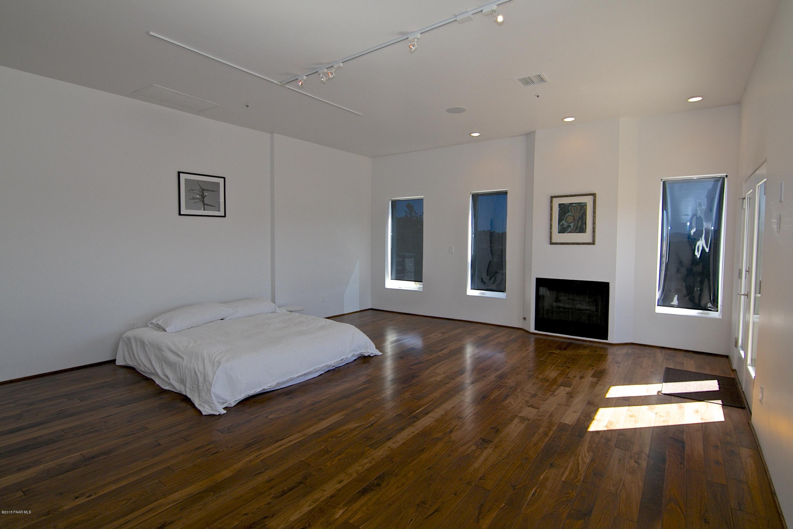 4320 Young Road Prescott, AZ 86305 - Photo 23 of 42 Master Bedroom