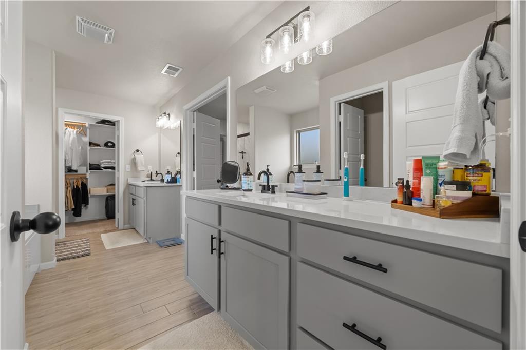 23939 West 82nd Street Lenexa, KS 66227 - Photo 16 of 30