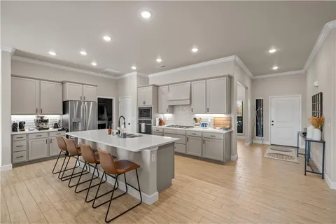 $525,000 | 23939 West 82nd Street, Lenexa, KS 66227