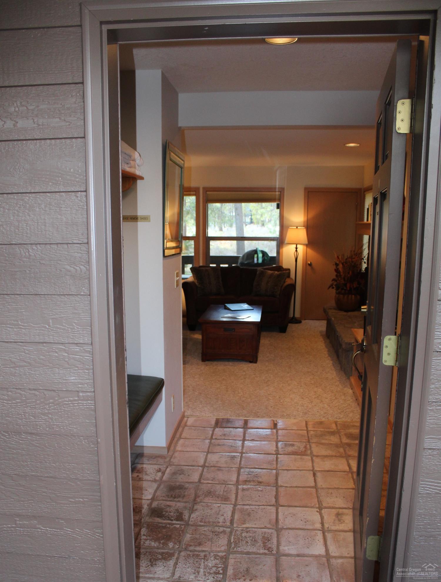 57377 Beaver Ridge Loop, Unit 29B Sunriver, OR 97707 - Photo 3 of 23 Gallery Image 3