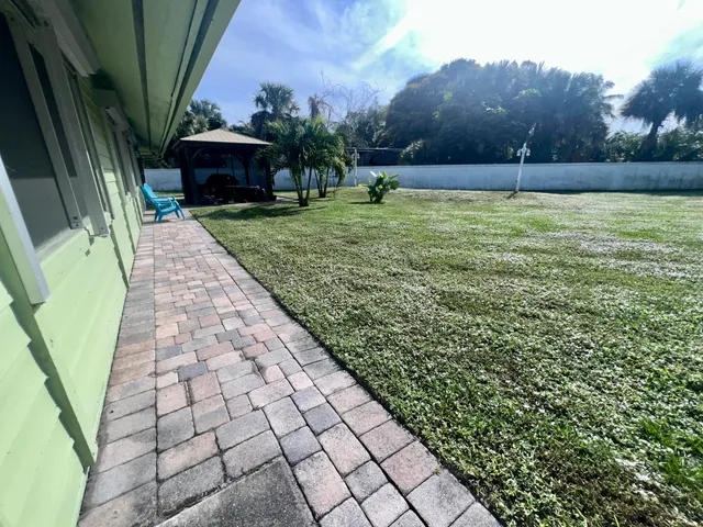 $625,000 | 10340 Southeast Jupiter Narrows Drive, Hobe Sound, FL 33455