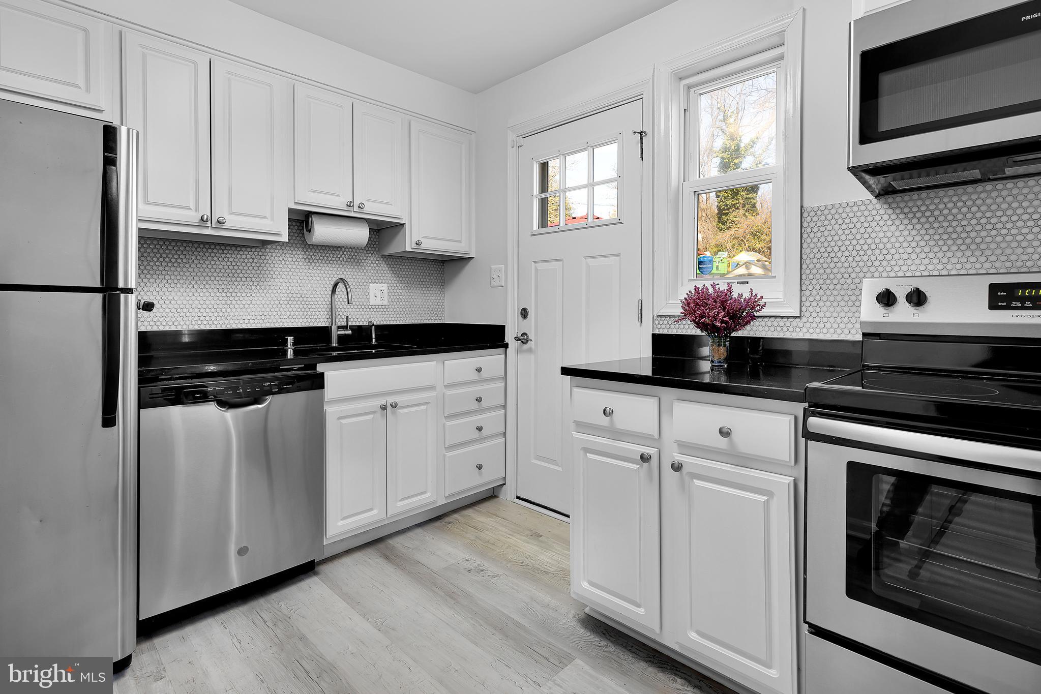2203 Quinton Road Silver Spring, MD 20910 - Photo 8 of 28 Gallery Image 8