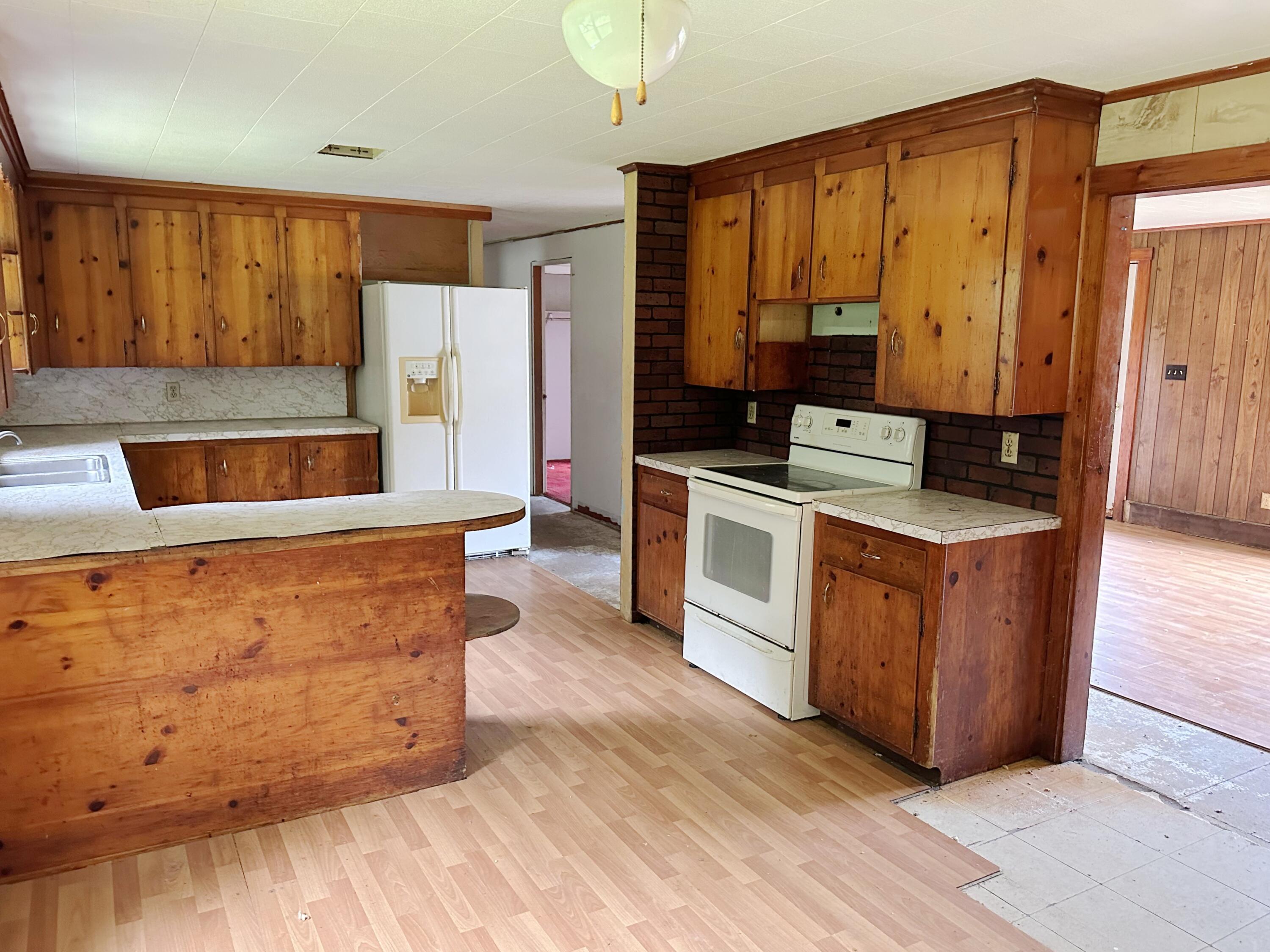 224 Augusta Road Washington, ME 04574 - Photo 4 of 15 Photo Jul 14 2023, 12 36 50 PM