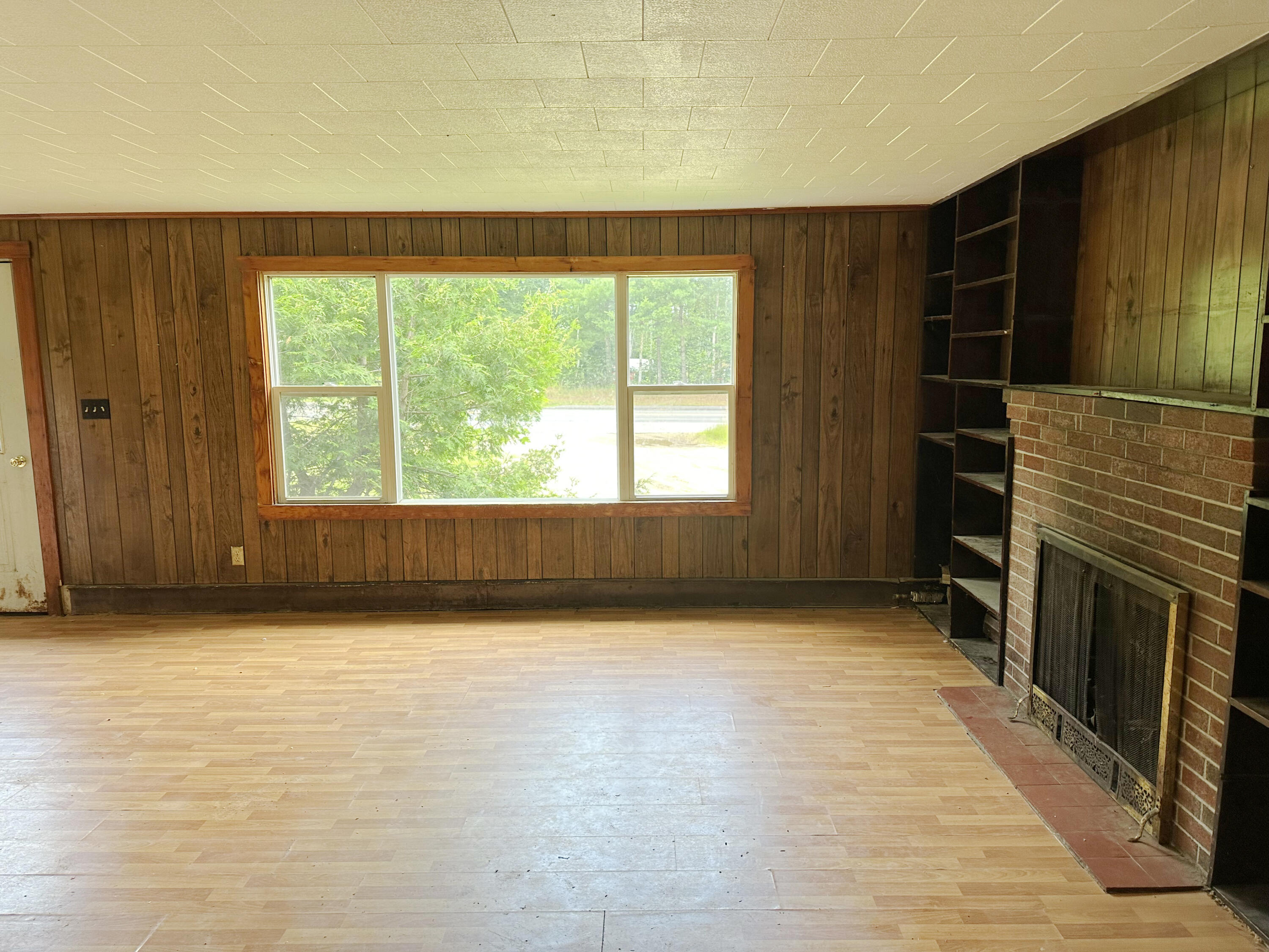 224 Augusta Road Washington, ME 04574 - Photo 5 of 15 Photo Jul 14 2023, 12 35 10 PM