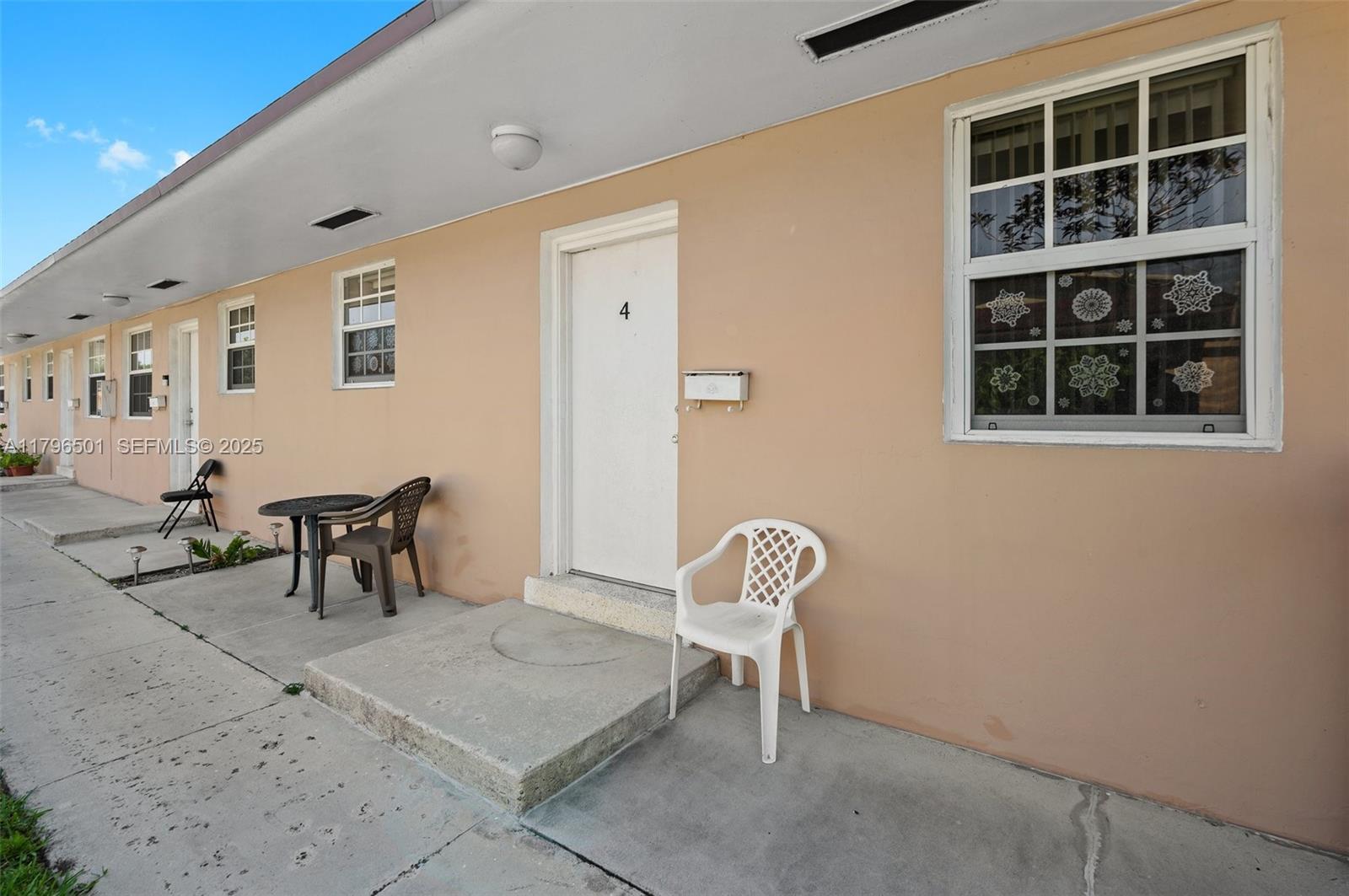 Hialeah Acres Hialeah, FL 33010 - Photo 4 of 55