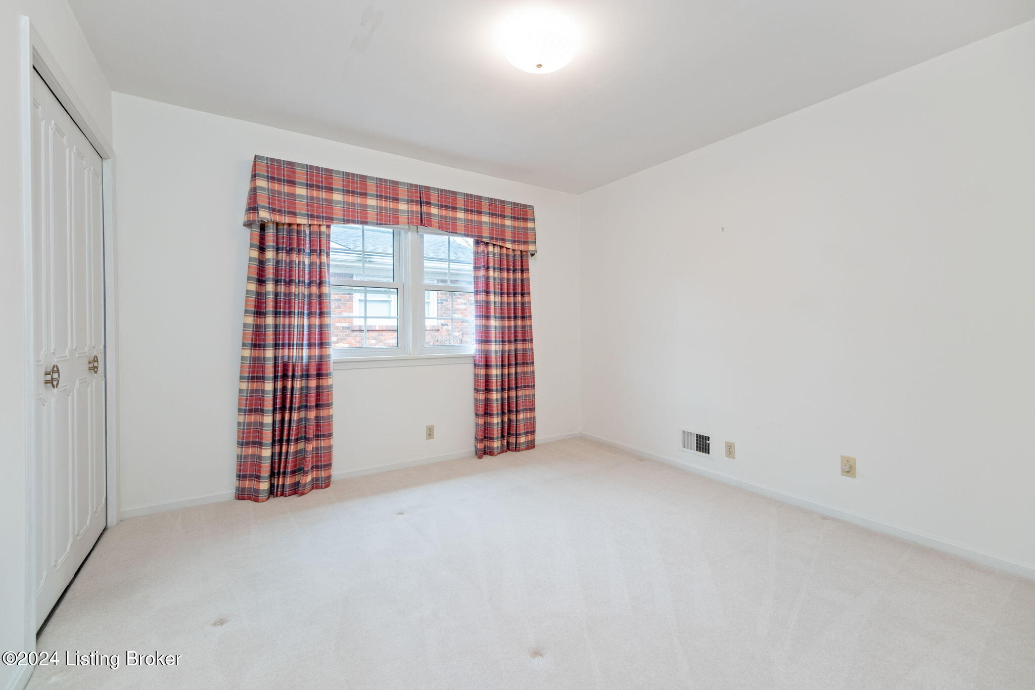 206 South Chadwick Road Louisville, KY 40222 - Photo 39 of 57 206 S Chadwick Rd-46