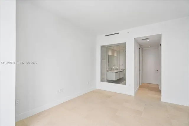 $8,500 | 700 Northeast 26th Terrace, Unit 1406, Miami, FL 33137