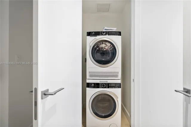 $8,500 | 700 Northeast 26th Terrace, Unit 1406, Miami, FL 33137