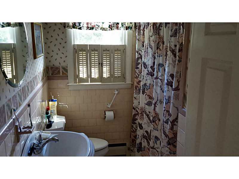 825 Post Road South Kingstown, RI 02879 - Photo 8 of 14 Bathroom.