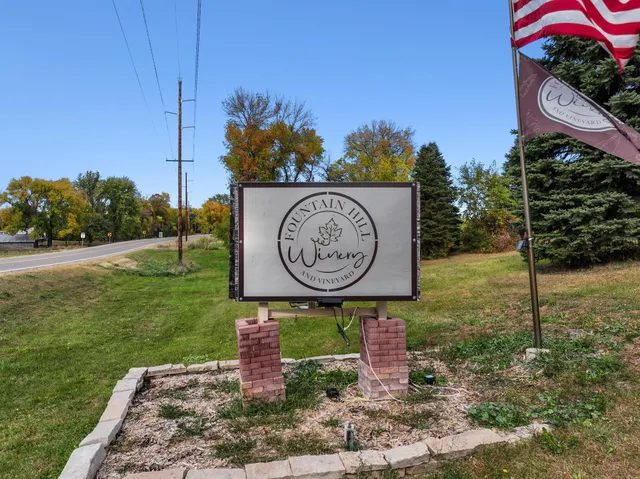 $465,000 | 506 Blueridge Street Southwest, Delano, MN 55328