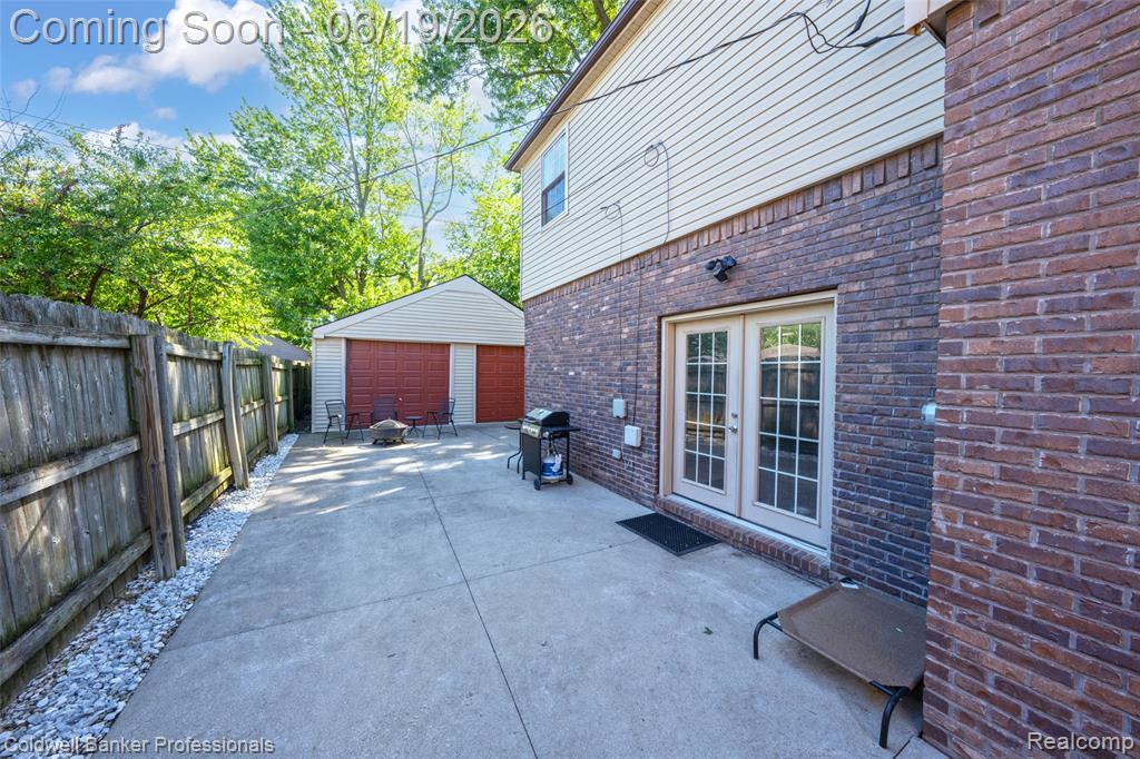 1625 Hampton Road Grosse Pointe, MI 48236 - Photo 2 of 31