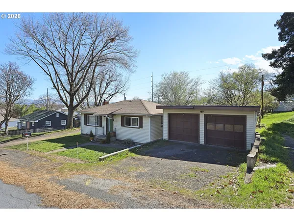 $330,000 | 1214 Walnut Street, The Dalles, OR 97058