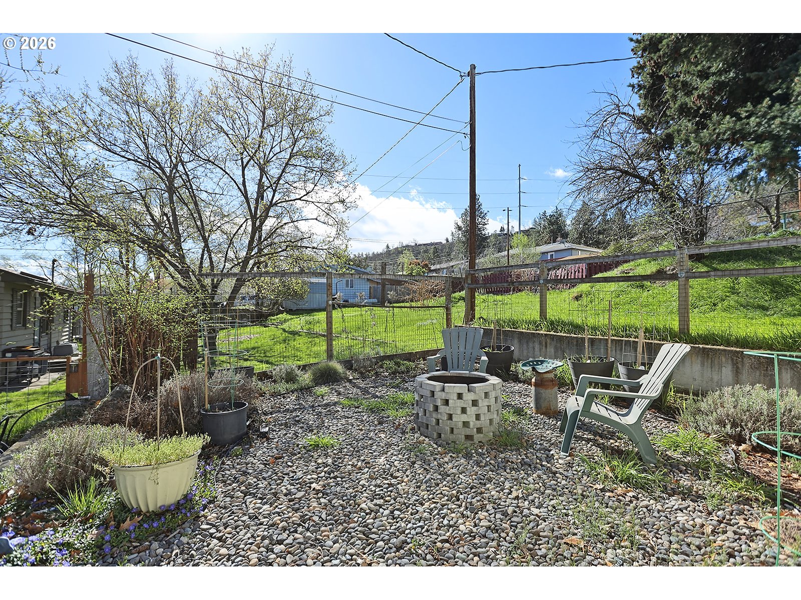 1214 Walnut Street The Dalles, OR 97058 - Photo 26 of 29 a view of a park with furniture