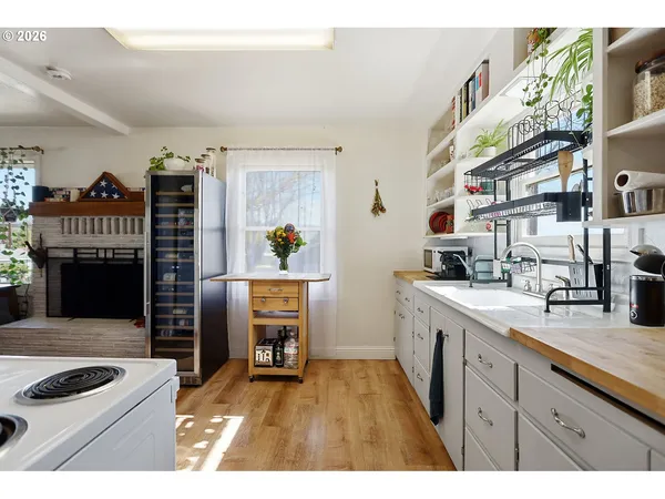 $330,000 | 1214 Walnut Street, The Dalles, OR 97058