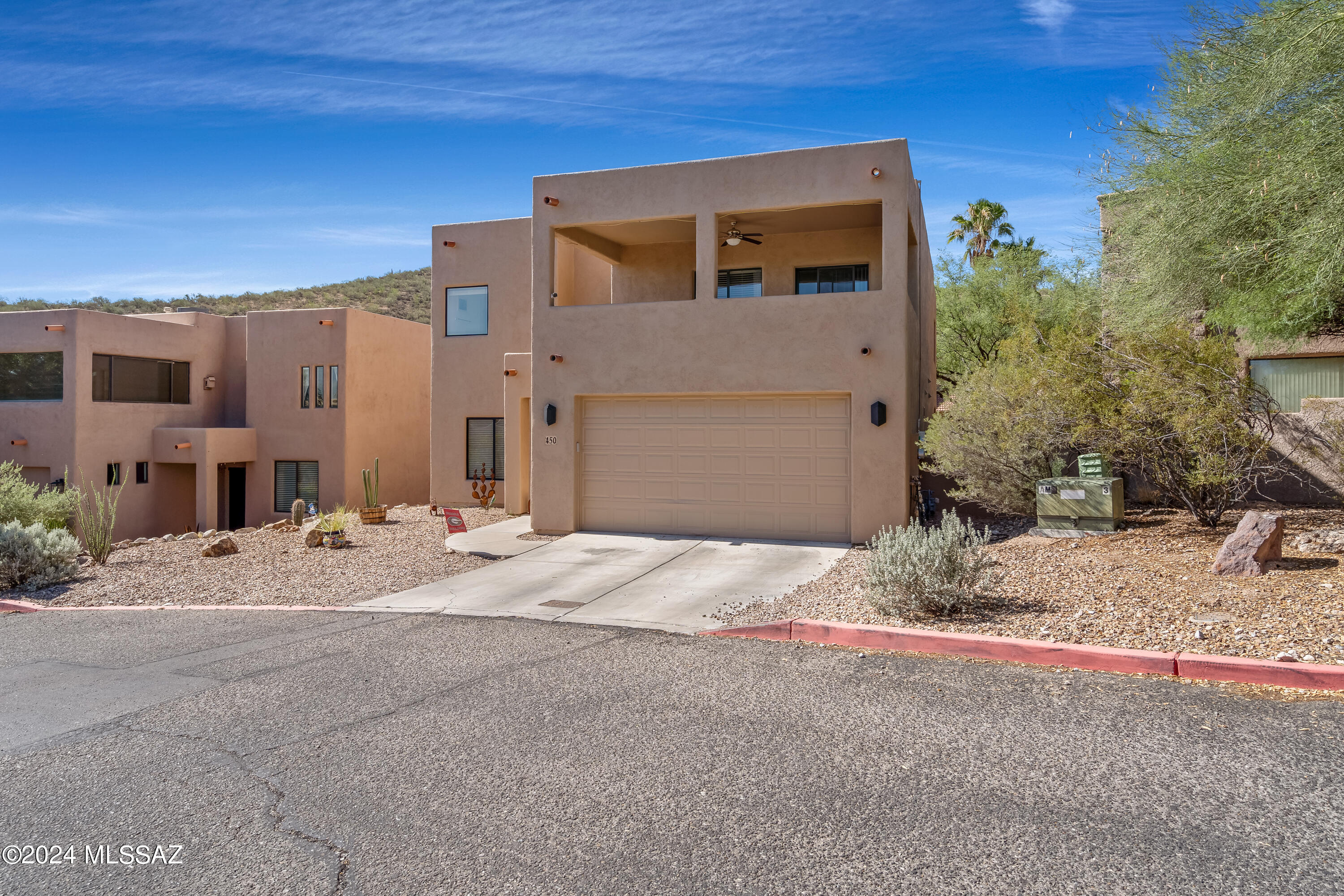 450 South Stephanie Loop Tucson, AZ 85745 - Photo 3 of 33