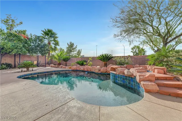 $785,000 | 815 Happy Sparrow Avenue, Henderson, NV 89052