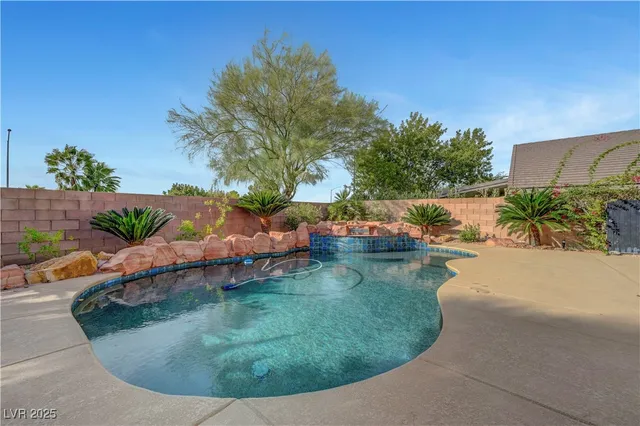 $785,000 | 815 Happy Sparrow Avenue, Henderson, NV 89052