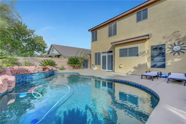 $785,000 | 815 Happy Sparrow Avenue, Henderson, NV 89052