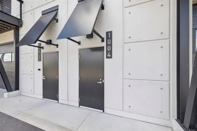 a view of walk in closet