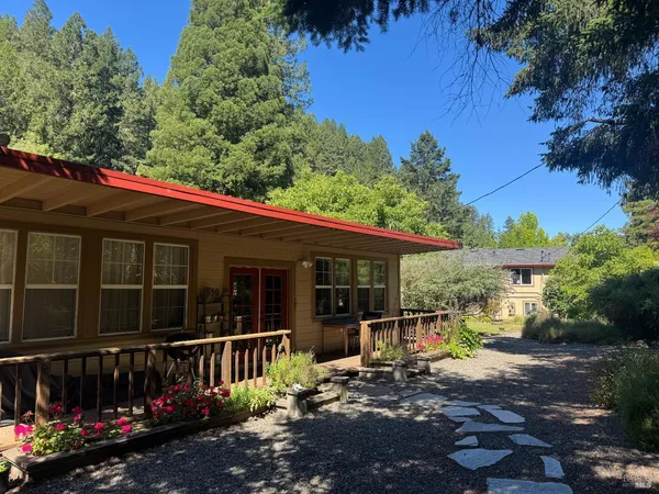 $895,000 | 11850 Highway 116, Guerneville, CA 95446
