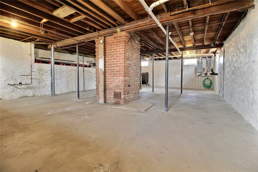 414 Bradford Road Westerly, RI 02808 - Photo 16 of 18 Gallery Image 16