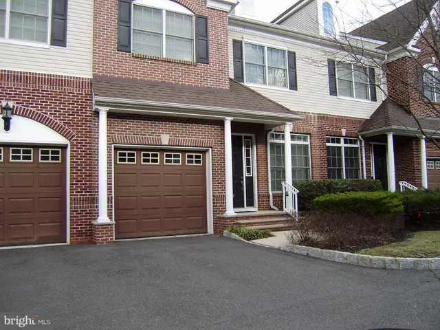 $4,000 | 915 Pacer Court, Cherry Hill, NJ 08002