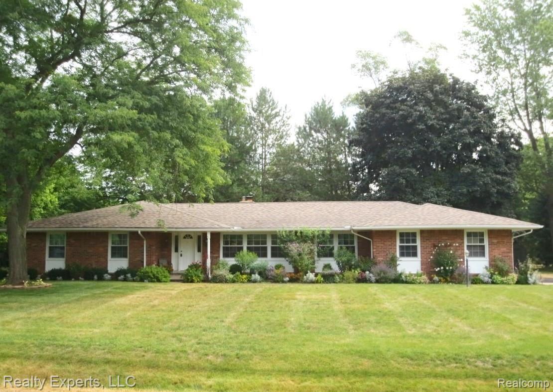 12661 Stanley Road Belleville, MI 48111 - Photo 1 of 33 IMG_2370.jpg