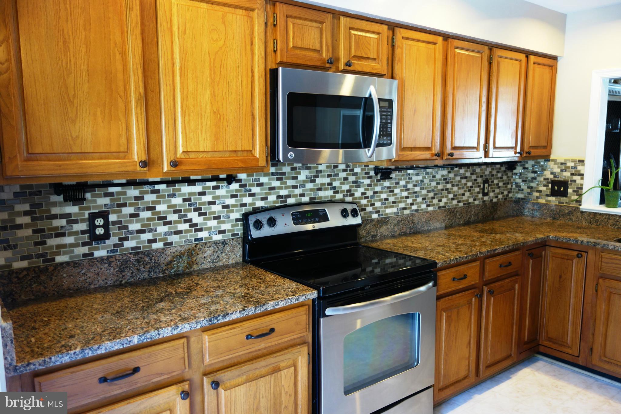 7437 Ridge Oak Court Springfield, VA 22153 - Photo 4 of 30 Kitchen