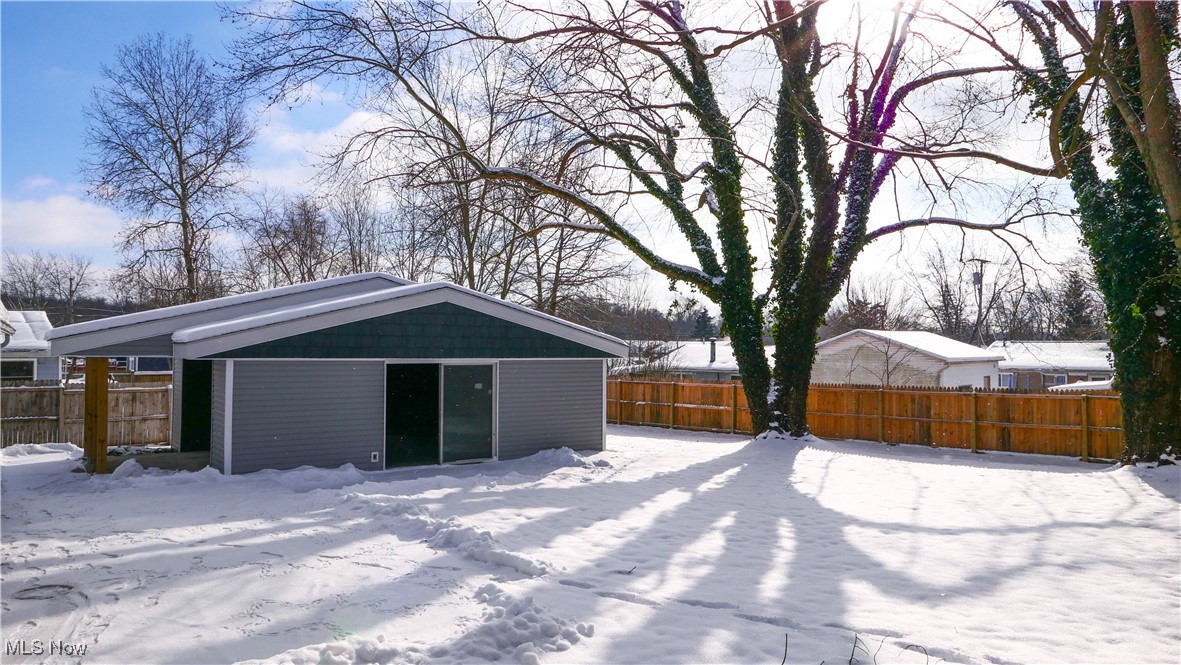 2648 Notle Street Mantua, OH 44255 - Photo 10 of 41 Gallery Image 10