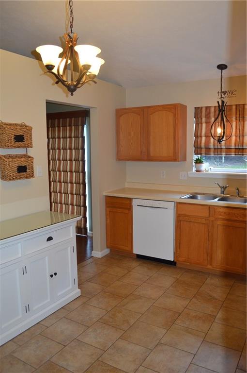 211 October Butler, PA 16002 - Photo 8 of 25 Kitchen